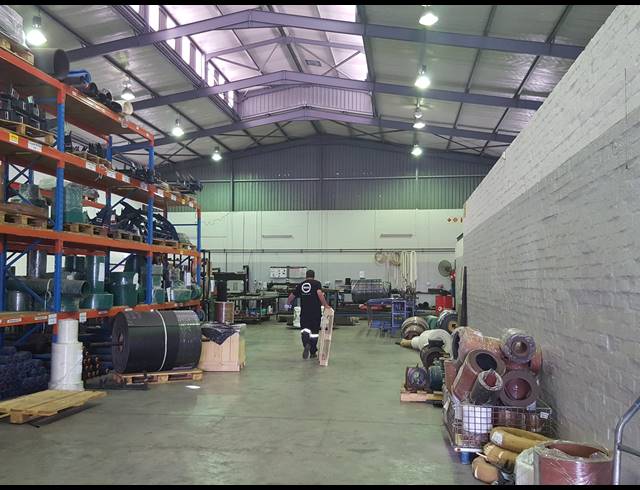963M² FACTORY TO LET IN STIKLAND